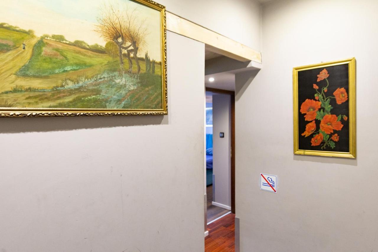 Lilly Apartment Main Train Station Old Town By The Castle Suites Krakov Exteriér fotografie