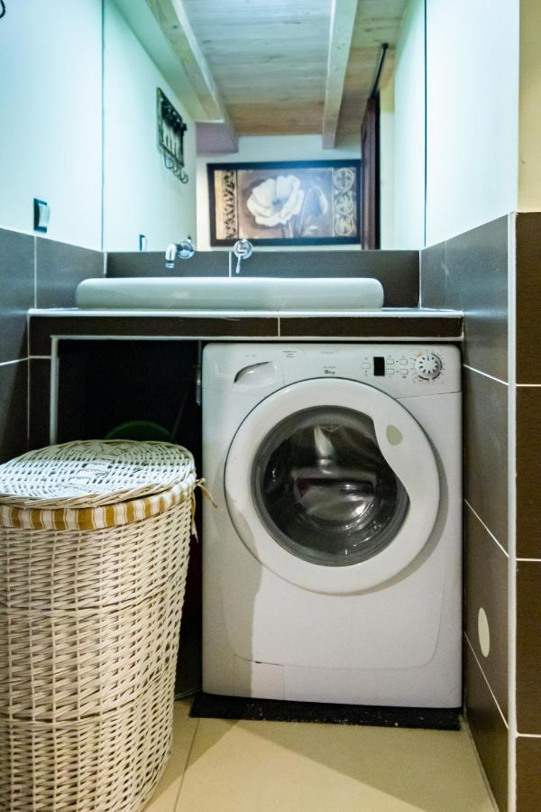Lilly Apartment Main Train Station Old Town By The Castle Suites Krakov Exteriér fotografie