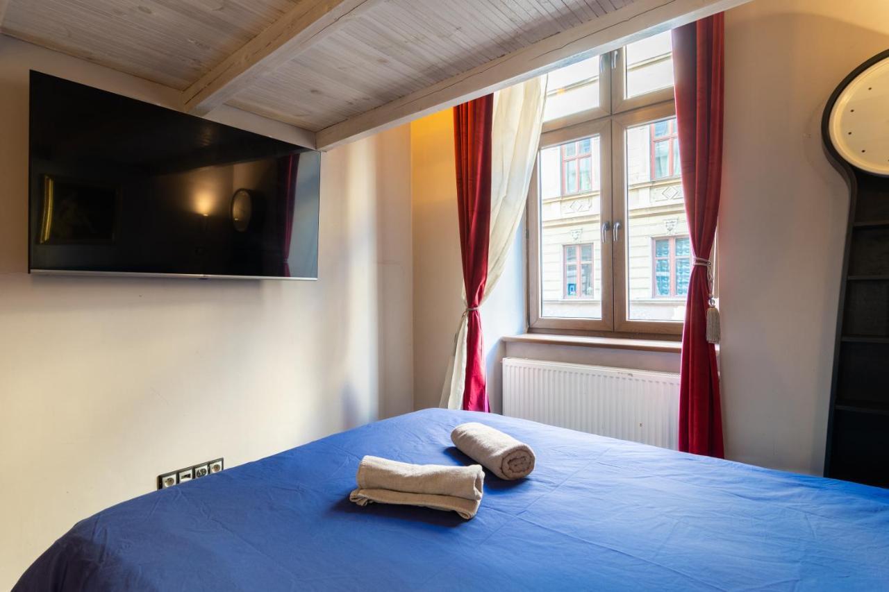 Lilly Apartment Main Train Station Old Town By The Castle Suites Krakov Exteriér fotografie